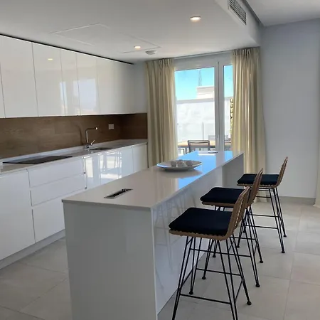 Panoramic Penthouse - Bay Of Marbella